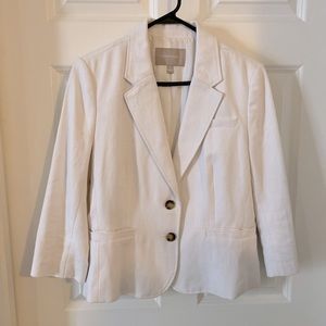 Size 14 Banana Republic White Blazer. Perfect for spring.